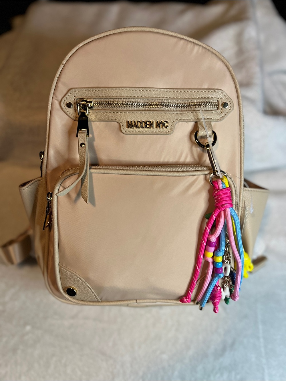 NWT✨ Steve Madden NYC Women’s Dome Core Mini Backpack w/ Multicolor Tassel Charm - Picture 4 of 7